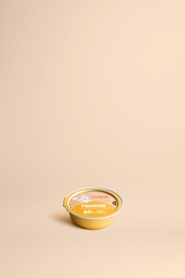 Terrina per gatti con salmone